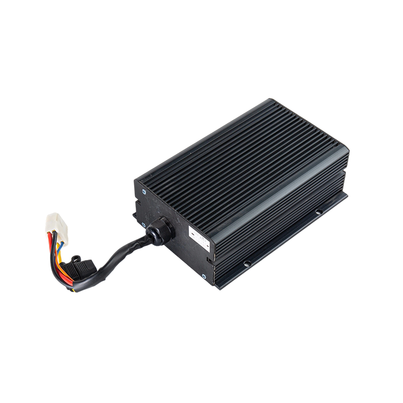 Hiệu Quả cao Đầu Ra Ổn Định IP65 Chống Bụi Chống Dầu DC48V Đầu Vào Rộng Xe Nâng Xe DC-DC Điện Áp Bước Xuống Mô-đun